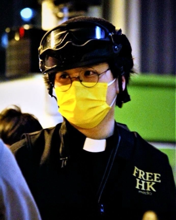 首届香港议会议长姜嘉伟牧师。(受访者提供)