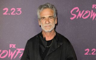 《蝙蝠侠》男星阿布特布尔游泳骤逝 享寿60岁