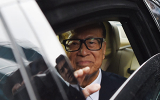 【翻墙必看】李嘉诚白菜价甩卖大陆房产