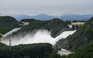 【翻墙必看】洪水噬京城 中南海集体“隐身”