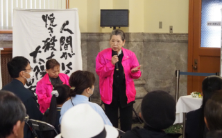 原子弹爆炸幸存者：从祈祷和平转向创造和平