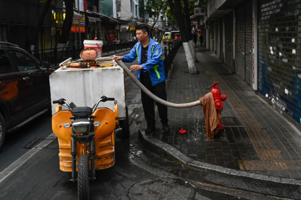 中共用类似清零措施应对屈公病蔓延 引质疑