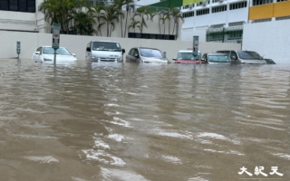 香港遇140年来罕见暴雨 黑雨警告连发破纪录