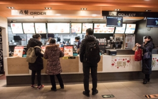 快速扩张万家门店 “中国汉堡”塔斯汀频遭投诉