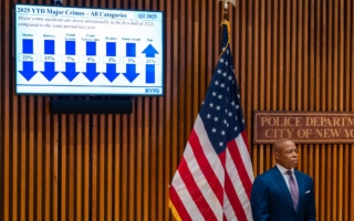 枪击受害人数创新低 六类重大犯罪下降