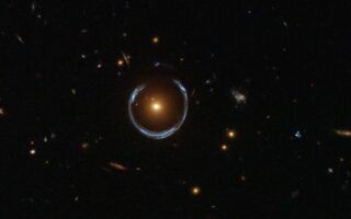 科学家发现史上最大黑洞 质量为太阳360亿倍