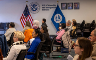 美移民新规收紧婚姻绿卡 华人律师析政策要点