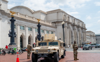 三个红州将派遣国民卫队前往华盛顿特区