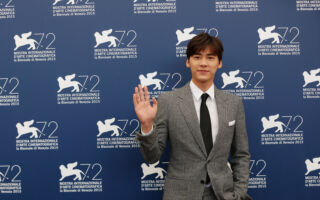 因嫖娼风波消失3年 李易峰被强制执行近5千万