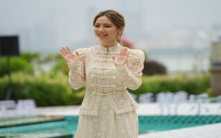 咳嗽未愈气喘加剧 邓紫棋在港带病连唱5场