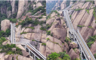 江西借债1.3亿给大山安装电扶梯 引争议