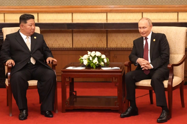 金普会晤前夕 朝俄随扈上演“空调争夺战”