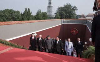 习普笑谈移植和长生 美议员：应立即制止活摘