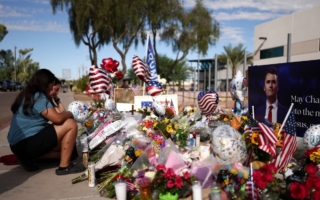 从图看新闻：柯克遇害及嫌犯被捕时间线