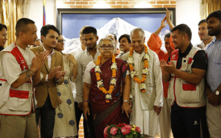 前首席女大法官就任尼泊尔临时总理