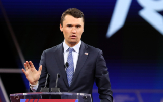 柯克遇害后 美国人对其家人捐款打破纪录