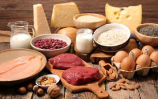 摄取太多蛋白质会发生什么事？