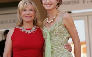 华裔富豪控告布什总统前弟媳 索讨钻戒