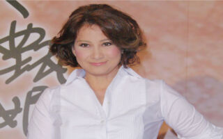 港歌后甄妮谈于朦胧案 轰陆娱圈如“鱿鱼游戏”