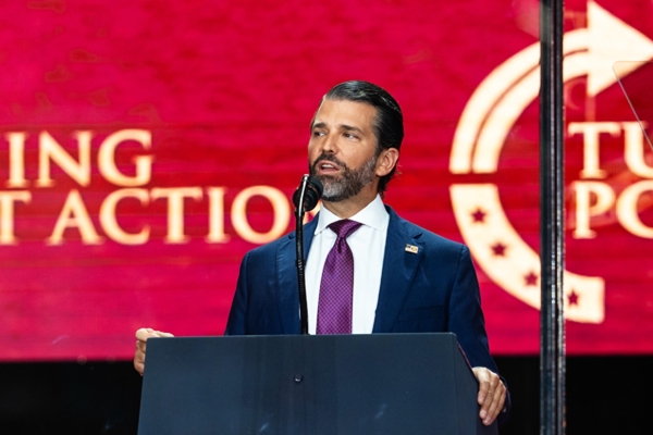 小川普否认家族加密货币公司存利益冲突