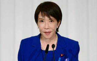 高市早苗是国安鹰派 力挺安倍经济学