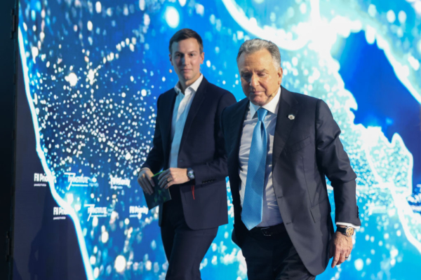 以哈谈判进入关键一天 川普高级特使加入