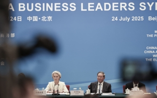 李强称没傻到掏钱补贴让外国人享受 引讥讽