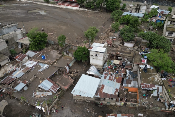 组图：墨西哥暴雨成灾 增至64死67失踪