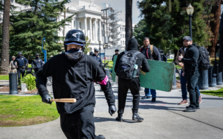 川普签行政令 将“安提法”列为恐怖组织