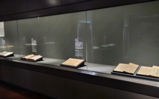 台湾故宫博物院百年院庆 推出宋版图书特展