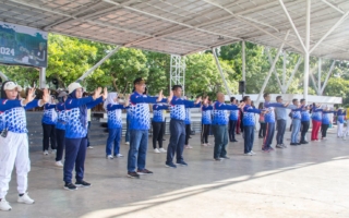 印尼健康体操节 政府官员们学炼法轮功