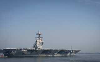 组图：福特号航母前往欧洲战区 释何信号