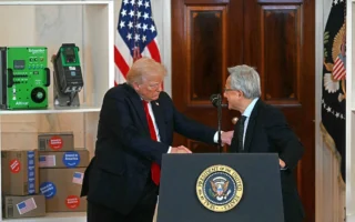 英伟达承诺将负担H-1B签证的申请费