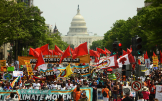 报告：美左翼团体从外国机构获赠20亿美元