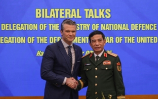 美战争部长访越南 军事装备供应问题受关注