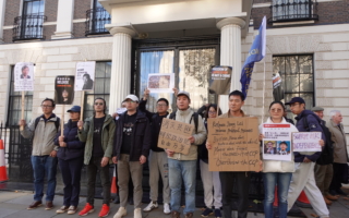 英集会声援李卓人邹幸彤 男子捣乱被警带走