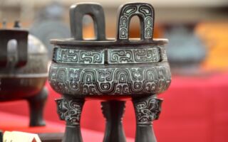 先秦时期皇帝与鼎的故事 鼎真的有灵