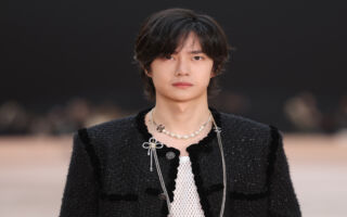 传王一博不再续约 经纪公司股价持续下跌