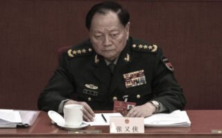 张又侠撰文捧中共党魁 分析：或因内斗压力