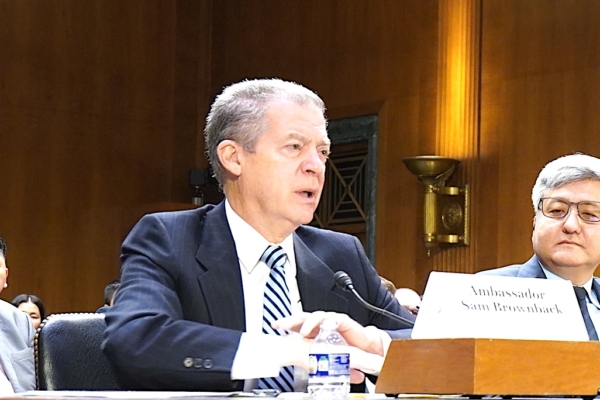 美前大使：中共对宗教自由的恐惧远超核武