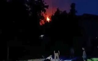 湖南养猪场烟花爆炸5死2失踪 村支书被控制