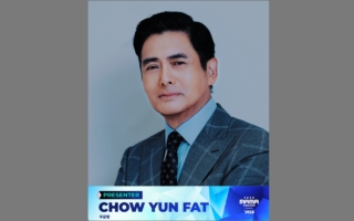 周润发满头白发登MAMA 率全场哀悼火灾罹难者