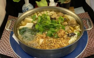 【梁厨美食】牛筋丸粉丝椰菜汤锅～热腾腾好暖胃！