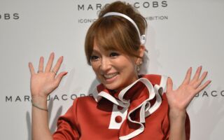 滨崎步上海演唱会被取消 独自登台完成演出