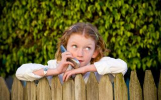 为何很多人要改用“傻瓜手机”？