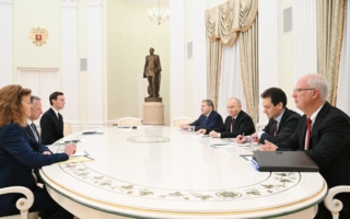 美俄会谈近5小时 普京顾问：富有成效