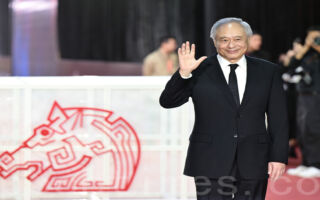 李安现身邱泽许玮甯婚宴 模仿新娘跳舞超可爱