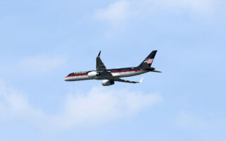 私人飞机飞行员的薪资有多少？有何优缺点？