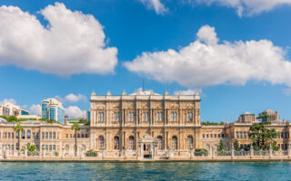 伊斯坦堡的建筑地标“多尔玛巴切宫”