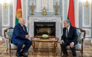 美放松制裁后 白俄释放诺奖得主等逾百人